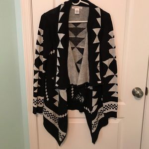 EUC Large Say What? Aztec Blanket Sweater